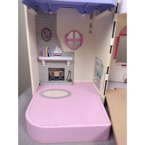Fisher Price Loving Family Grand Dollhouse 1997 Purple Roof / Accessories VTG - Picture 15 of 16